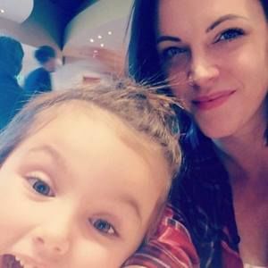 Meet your Posher, Holly